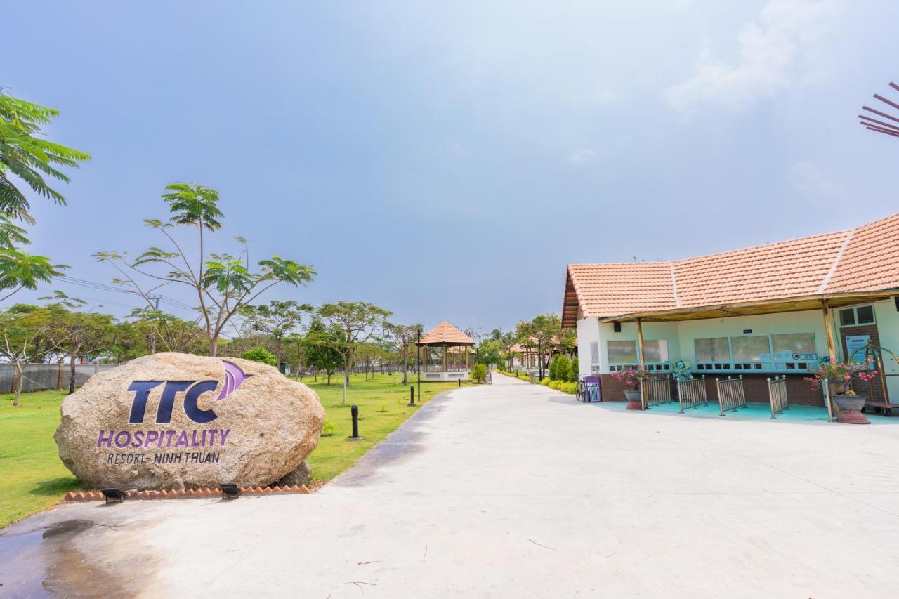 Ttc Resort Ninh Thuan - Unlimited Access To Water Park Phan Rang Luaran gambar