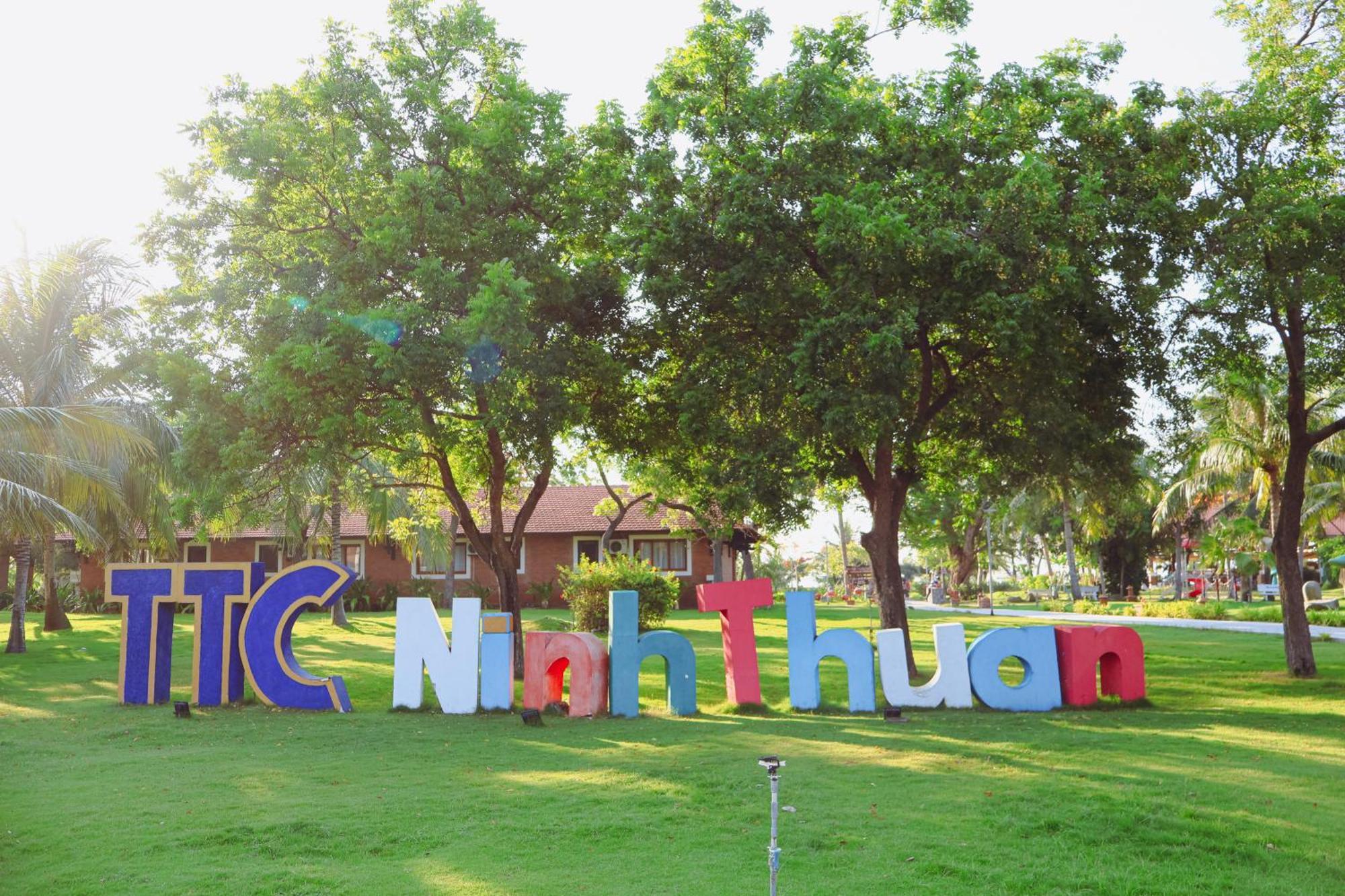 Ttc Resort Ninh Thuan - Unlimited Access To Water Park Phan Rang Luaran gambar